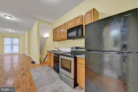 Entry Way - 221 E Lafayette Ave, Baltimore, MD 21202 photo 1 of 1