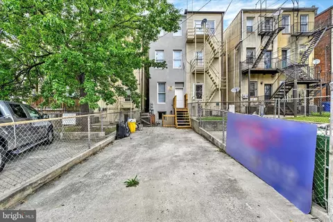 Exterior - 221 E Lafayette Ave, Baltimore, MD 21202 photo 3 of 5