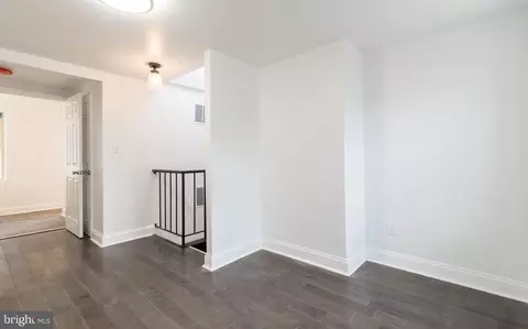 Entry Way - 645 Dover St, Baltimore, MD 21230 photo 7 of 9