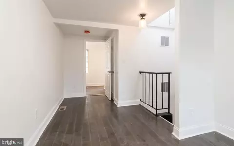 Entry Way - 645 Dover St, Baltimore, MD 21230 photo 8 of 9