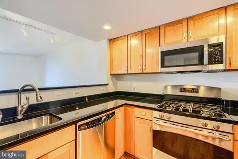 414 Water St #2410, Baltimore, MD 21202