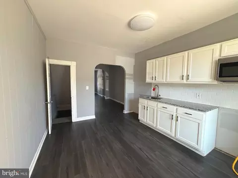 Entry Way - 1635 Normal Ave, Baltimore, MD 21213 photo 2 of 4
