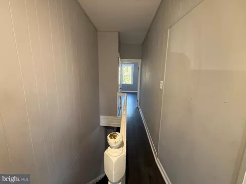 Entry Way - 1635 Normal Ave, Baltimore, MD 21213 photo 3 of 4