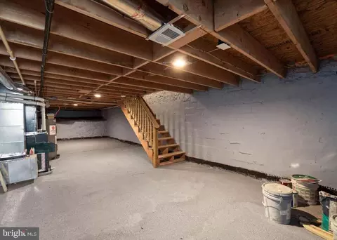 Entry Way - 4011 Hickory Ave, Baltimore, MD 21211 photo 8 of 8