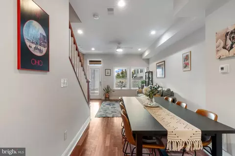 Entry Way - 4011 Hickory Ave, Baltimore, MD 21211 photo 2 of 8