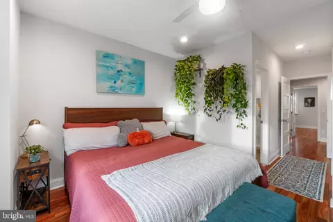 Bedroom - 4011 Hickory Ave, Baltimore, MD 21211 photo 2 of 3