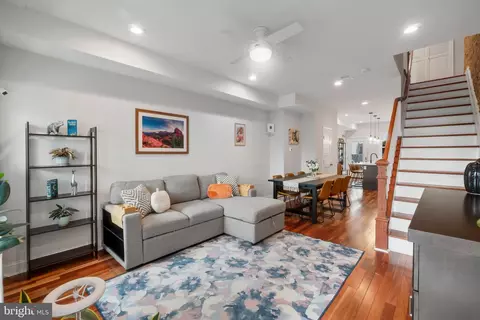 Entry Way - 4011 Hickory Ave, Baltimore, MD 21211 photo 1 of 8