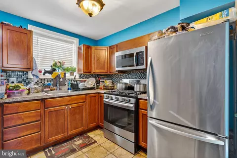 Kitchen - 1109 Quantril Way, Baltimore, MD 21205 photo 2 of 2