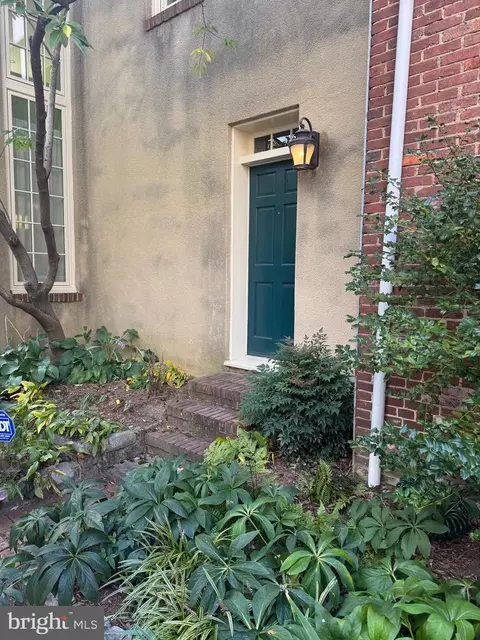 Exterior - 102 W Lee St W, Baltimore, MD 21201 photo 9 of 10