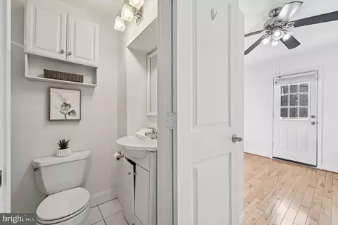 Entry Way - 2415 Fleet St, Baltimore, MD 21224 photo 4 of 4