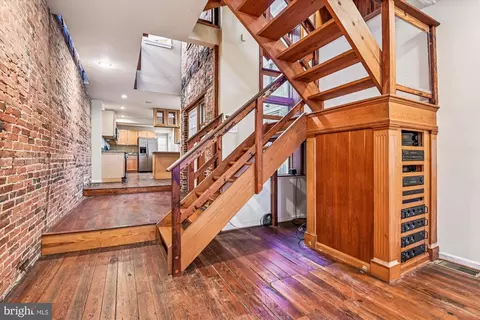 Entry Way - 1293 William St, Baltimore, MD 21230 photo 4 of 11