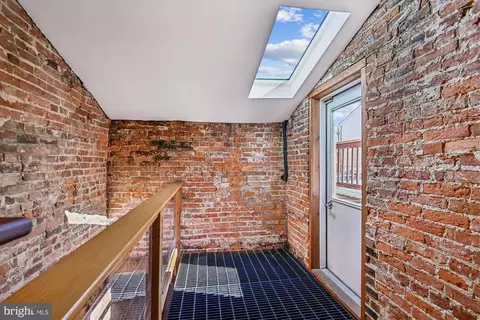 Entry Way - 1293 William St, Baltimore, MD 21230 photo 11 of 11