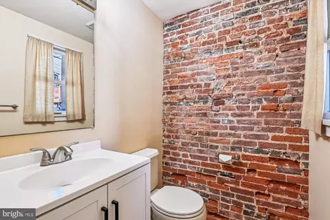 Bath - 1293 William St, Baltimore, MD 21230 photo 1 of 5