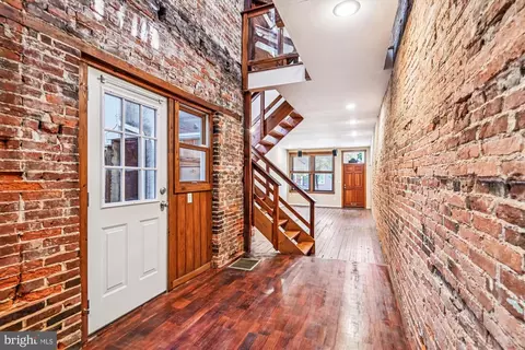 Entry Way - 1293 William St, Baltimore, MD 21230 photo 2 of 11