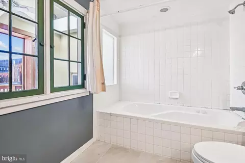 Bath - 1293 William St, Baltimore, MD 21230 photo 5 of 5