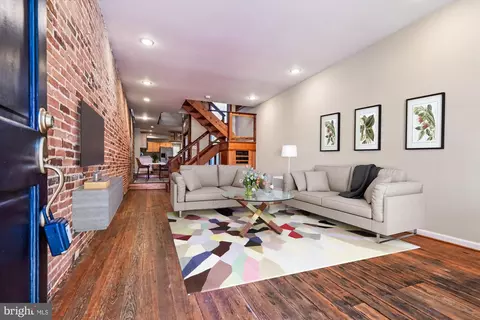 Living - 1293 William St, Baltimore, MD 21230 photo 1 of 4
