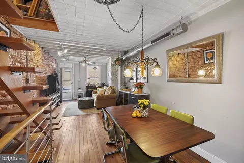 Dining - 543 E Gittings St, Baltimore, MD 21230 photo 3 of 3