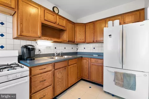 Kitchen - 1420 Cedarcroft Rd, Baltimore, MD 21239 photo 2 of 2