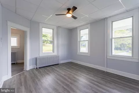 Living - 5006 Anthony Ave, Baltimore, MD 21206 photo 5 of 9