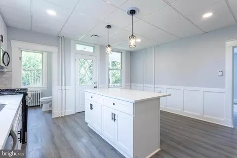 Entry Way - 5006 Anthony Ave, Baltimore, MD 21206 photo 4 of 7