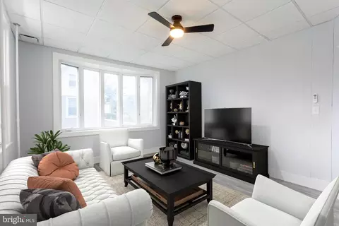 Living - 5006 Anthony Ave, Baltimore, MD 21206 photo 2 of 9