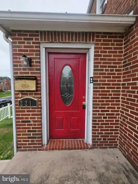 2211 Echodale Ave, Baltimore, MD 21214 photo 1