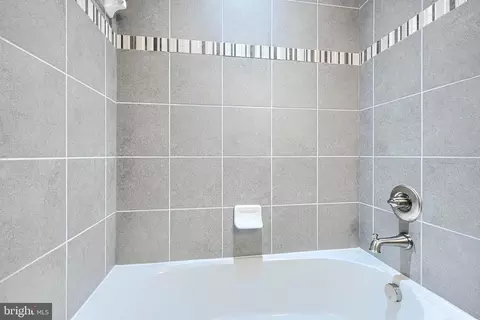 907 S Macon St, Baltimore, MD 21224 photo 32
