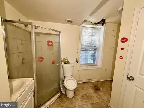 Bath - 340 S Calhoun St, Baltimore, MD 21223 photo 1 of 1