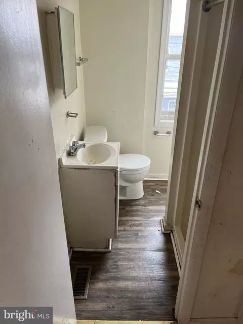 Bath - 3601 9th St, Baltimore, MD 21225 photo 1 of 1