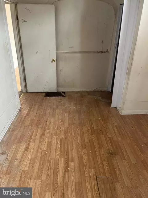 Entry Way - 3601 9th St, Baltimore, MD 21225 photo 6 of 8