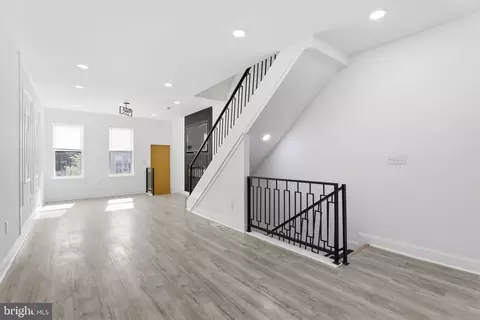 Entry Way - 1626 E Lafayette Ave, Baltimore, MD 21213 photo 1 of 6