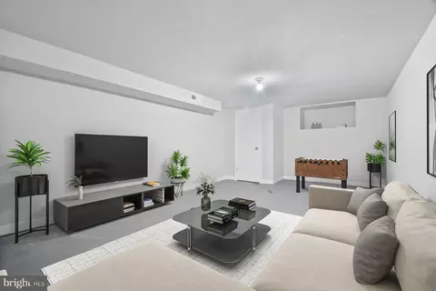 Living - 626 N Decker Ave, Baltimore, MD 21205 photo 2 of 2