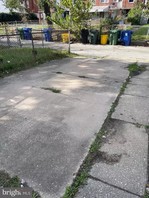 Exterior - 3917 Dudley Ave, Baltimore, MD 21213 photo 2 of 3