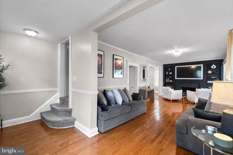 Entry Way - 4213 Springdale Ave, Baltimore, MD 21207 photo 2 of 9