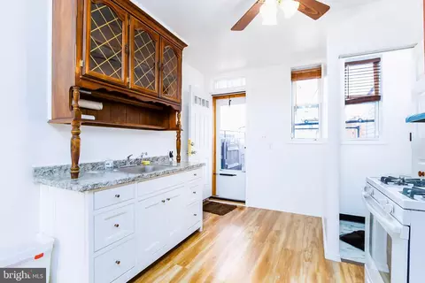 228 S Haven St, Baltimore, MD 21224 photo 4