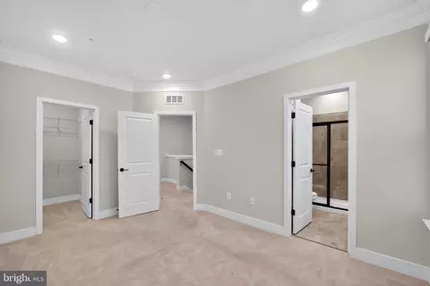 4215 Laplata Ave, Baltimore, MD 21211 photo 31