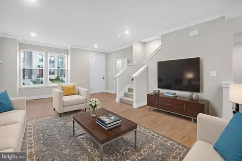 4215 Laplata Ave, Baltimore, MD 21211 photo 6