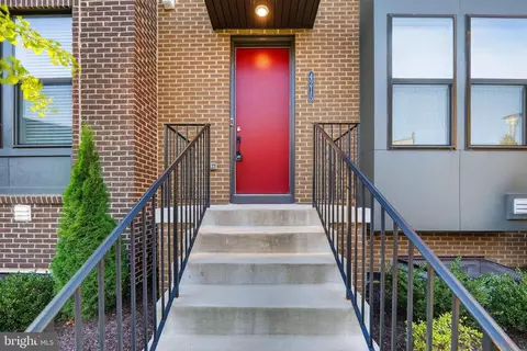 4215 Laplata Ave, Baltimore, MD 21211 photo 3