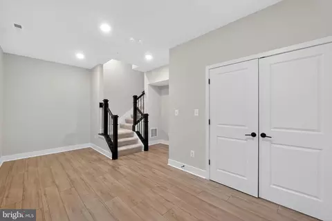 4215 Laplata Ave, Baltimore, MD 21211 photo 34