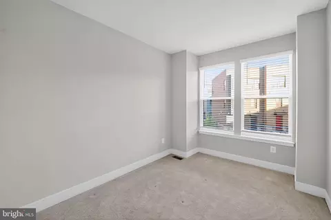 4215 Laplata Ave, Baltimore, MD 21211 photo 24