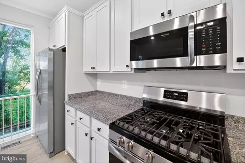 4215 Laplata Ave, Baltimore, MD 21211 photo 19