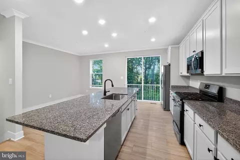 4215 Laplata Ave, Baltimore, MD 21211 photo 14