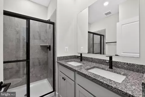 4215 Laplata Ave, Baltimore, MD 21211 photo 32