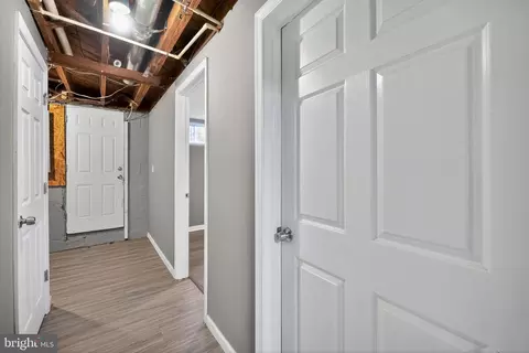Entry Way - 901 Kevin Rd, Baltimore, MD 21229 photo 11 of 11