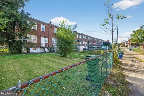 Exterior - 901 Kevin Rd, Baltimore, MD 21229 photo 4 of 4