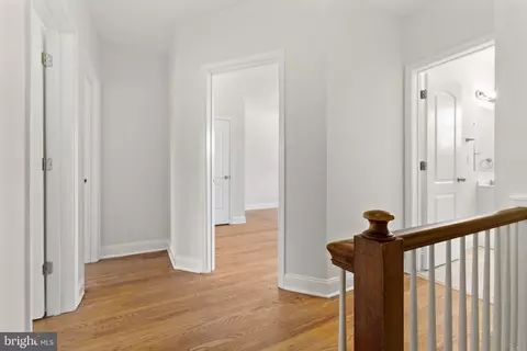 Entry Way - 4348 Parkside Dr, Baltimore, MD 21206 photo 5 of 6