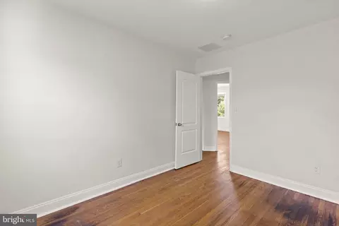 Bedroom - 4348 Parkside Dr, Baltimore, MD 21206 photo 6 of 6