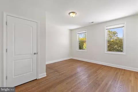 Bedroom - 4348 Parkside Dr, Baltimore, MD 21206 photo 1 of 6