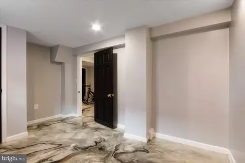 Entry Way - 5306 Morello Rd, Baltimore, MD 21214 photo 5 of 6