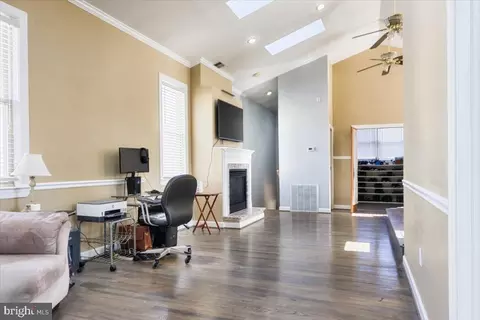 Entry Way - 5306 Morello Rd, Baltimore, MD 21214 photo 6 of 6